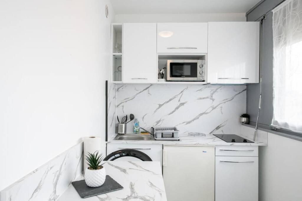 Le Jasseron - Appartement Cosy Avec Garage Quartier Partdieu Lyon Exteriör bild